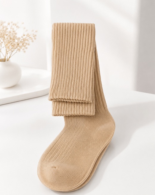 Medias beige, fotografía 1 de 1